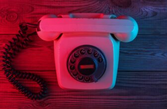 un téléphone